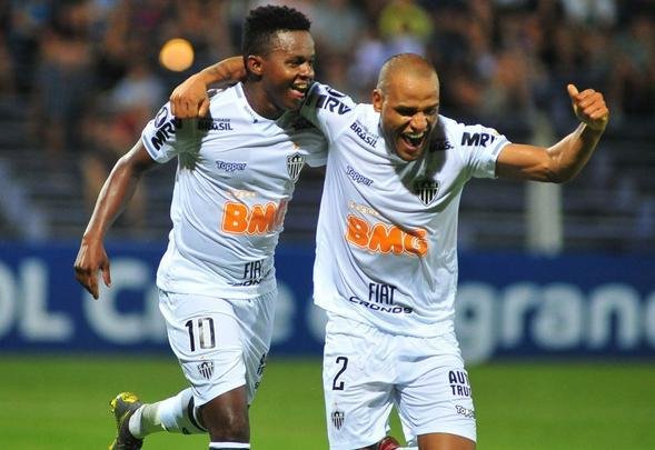 Cazares marcou o segundo gol do Atlético na vitória por 2 a 0 sobre o Defensor, em Montevidéu