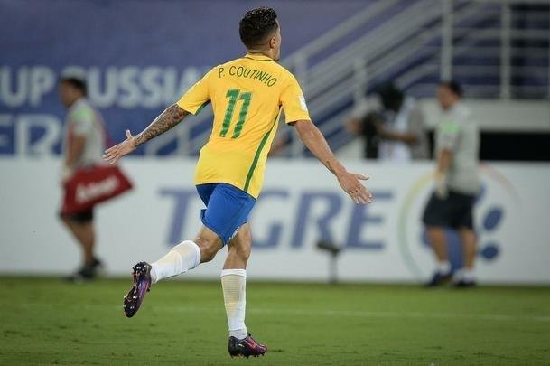 Imagens de Brasil x Bolívia em Natal
