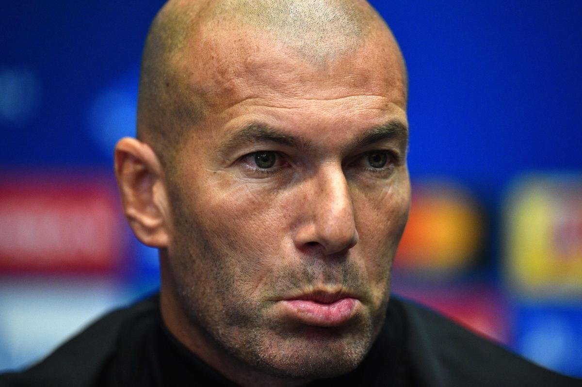 Veja imagens de Zidane como tcnico do Real Madrid
