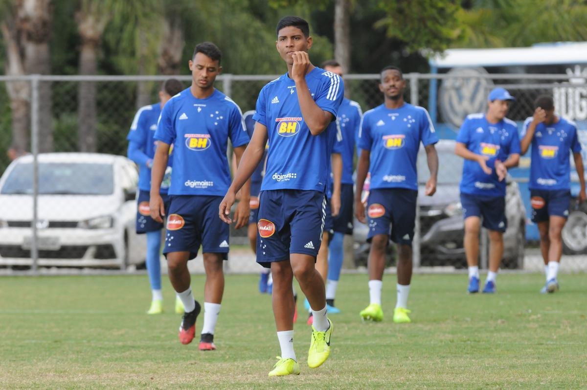 Fotos do treino do Cruzeiro desta quinta-feira, na Toca da Raposa II (crdito: Juarez Rodrigues/EM D.A Press)
