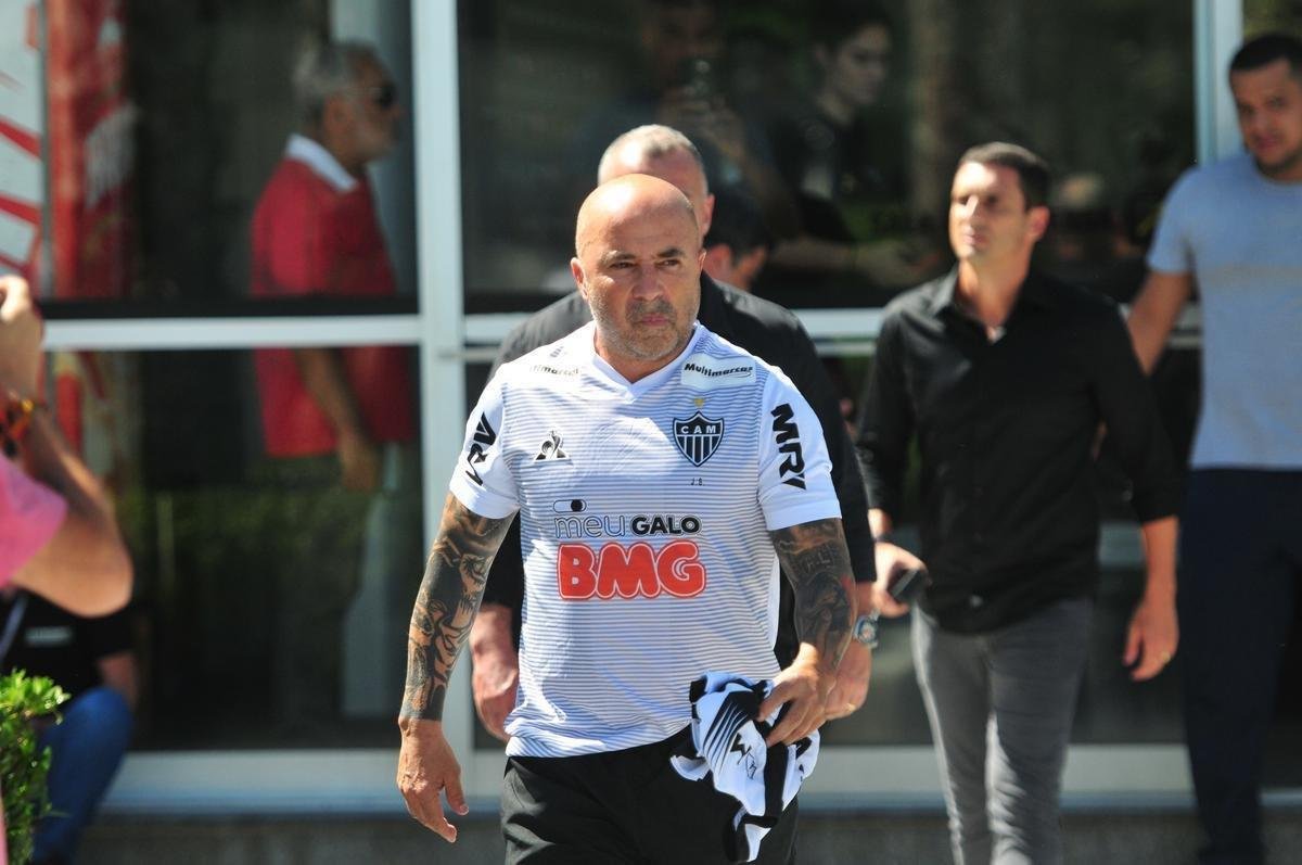 Jorge Sampaoli foi apresentado na tarde desta segunda-feira como novo tcnico do Atltico