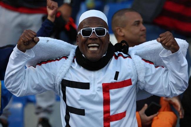 Torcedores de Flamengo e Al Hilal no Estdio Ibn-Batouta, em Tnger, no Marrocos