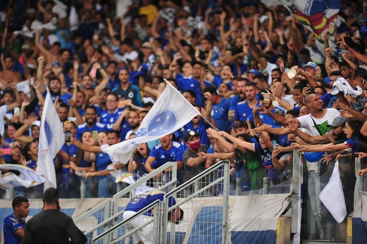 Fotos da partida entre Cruzeiro e Brusque, no Mineiro, em BH, pela 35 rodada da Srie B do Brasileiro