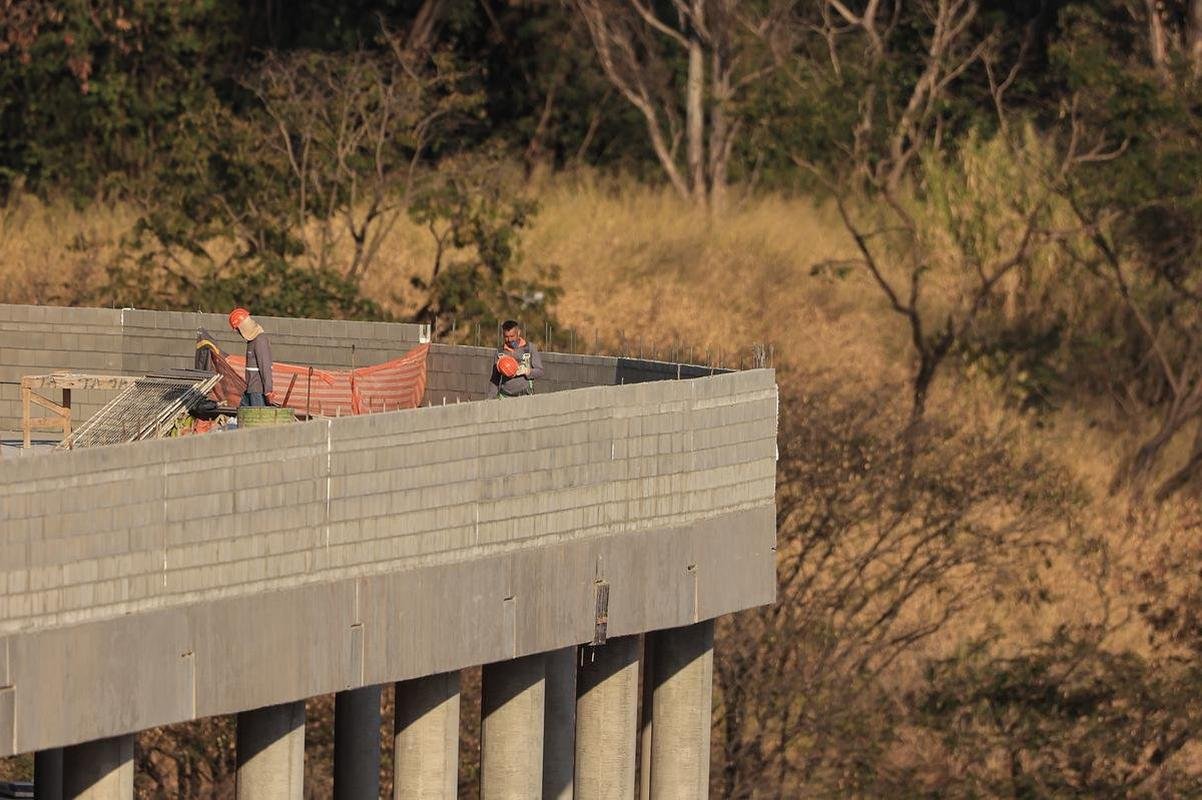 Arena MRV segue em ritmo acelerado de obras. Previso de concluso do estdio foi atualizada para dezembro.