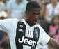 Cusparada em adversrio em jogo da Juventus custou convocao de Douglas Costa
