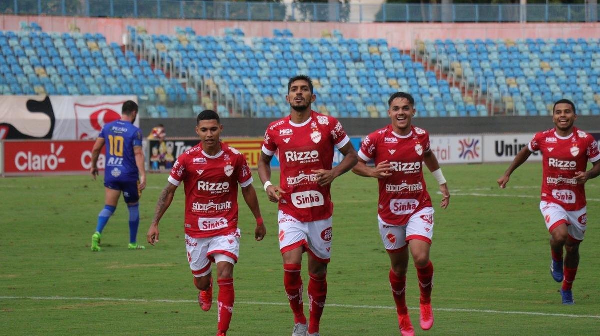 Vila Nova-GO - eliminou o Juventude na segunda fase.