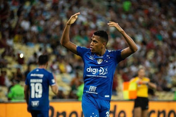 No segundo tempo, Pedro Rocha aproveitou chance em contra-ataque e marcou o gol do Cruzeiro