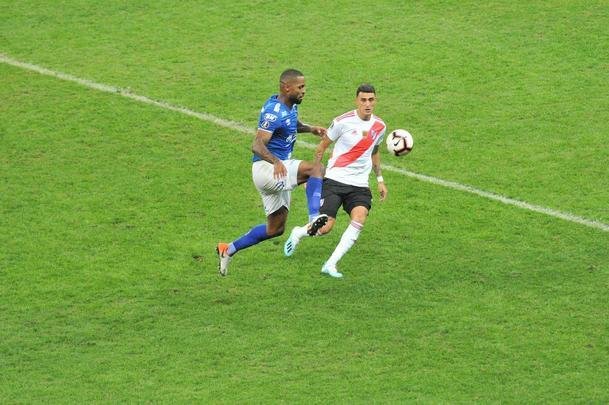 Lances do segundo tempo do duelo entre Cruzeiro e River Plate pela Copa Libertadores