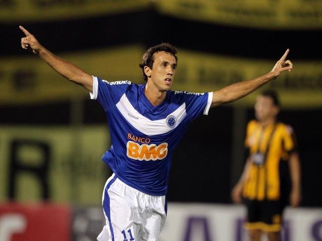 6: Thiago Ribeiro (9 gols)