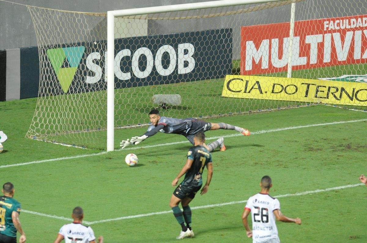 Fotos de Amrica x Vitria, no Independncia, pela 33 rodada