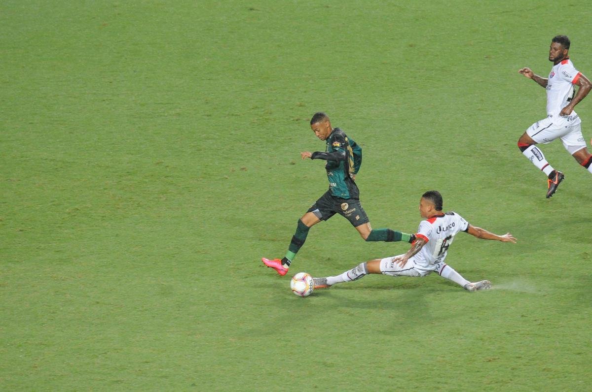 Fotos de Amrica x Vitria, no Independncia, pela 33 rodada