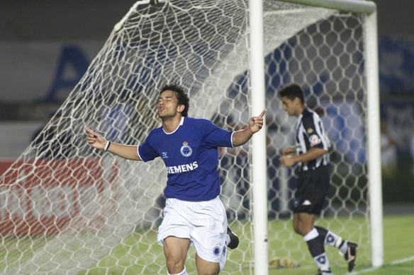 Em 2005, Fred marcou um dos gols da goleada por 4 a 1 pelo Brasileiro. Porm, como o rbitro era Edlson Pereira de Carvalho, suspeito de estar envolvido em esquemas de manipulao de resultados, o jogo teve que ser anulado e remarcado.