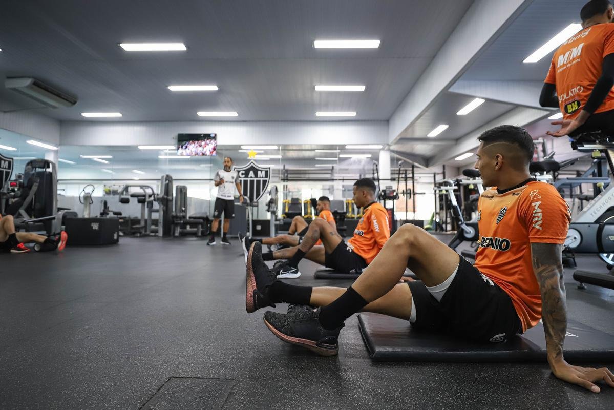 Fotos do treino do Atltico antes da viagem para a Argentina