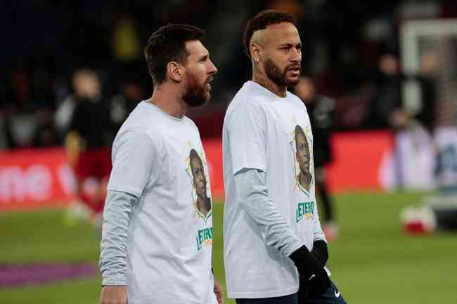 Corinthians x Cruzeiro: jogadores homenageiam Rei Pelé antes da