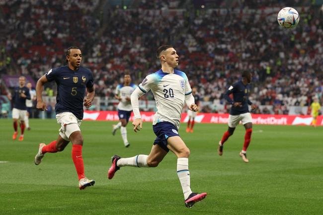 Fotos do duelo entre Inglaterra e Frana, pelas quartas de final da Copa do Mundo, no estdio Al Bayt, em Al Khor