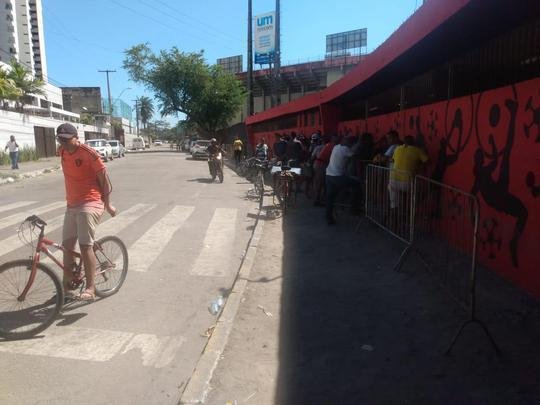 Leão enfrenta o Vila Nova domingo, às 16h, em jogo que pode sacramentar o retorno à Série A