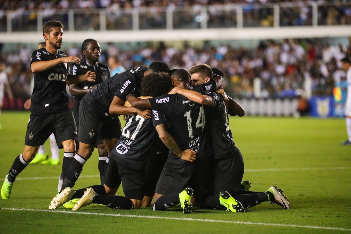 Na Vila Belmiro, Atltico  derrotado pelo Santos por 3 a 2, pela 37 rodada do Campeonato Brasileiro 