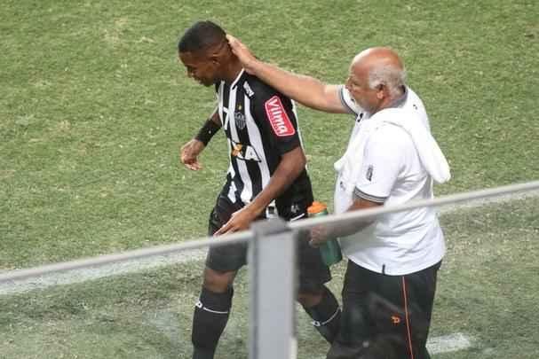 Robinho entrou em aos dez do segundo tempo, e ainda no teve noite brilhante no Galo