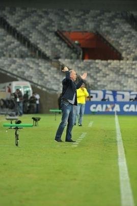 Cruzeiro e Palmeiras mediram foras, no Mineiro, pela oitava rodada do Campeonato Brasileiro