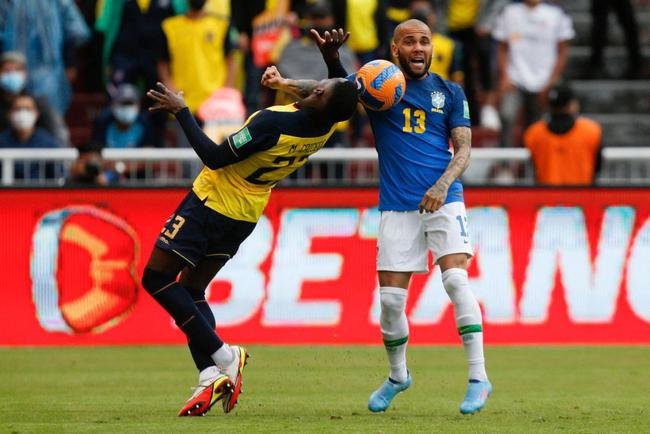 Brasil empatou com Equador em Quito, em jogo com arbitragem confusa 