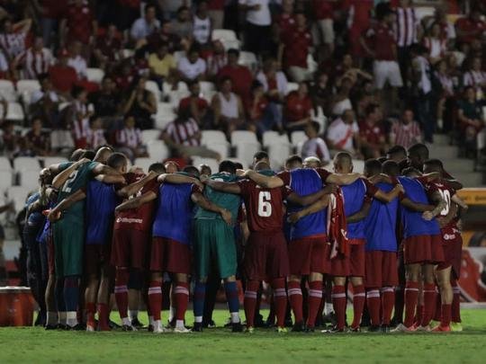 Náutico - é vice-líder do Campeonato Pernambucano, com 11 pontos em seis jogos, e do Grupo A da Copa do Nordeste, com sete pontos em quatro partidas. Na Copa do Brasil, venceu o Toledo por 2 a 0, na primeira fase, mas caiu diante do Botafogo, com derrota nos pênaltis por 4 a 3 (empate por 1 a 1 no tempo normal). O meia Jean Carlos, com cinco gols, e o atacante Matheus Carvalho, com quatro, são os artilheiros do Timbu.