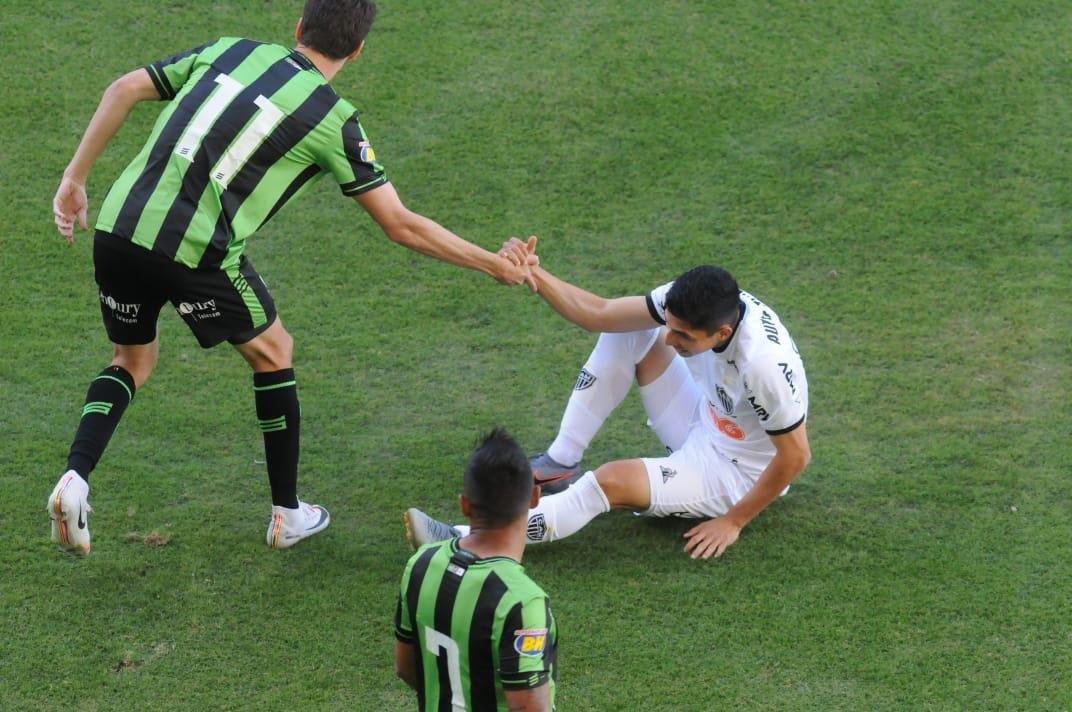Fotos do clssico entre Amrica e Atltico, no Independncia, em Belo Horizonte, pela 10 rodada do Campeonato Mineiro. Jogo marcou o retorno dos dois rivais ao futebol em plena pandemia do novo coronavrus (Juarez Rodrigues/EM/DAPress)
