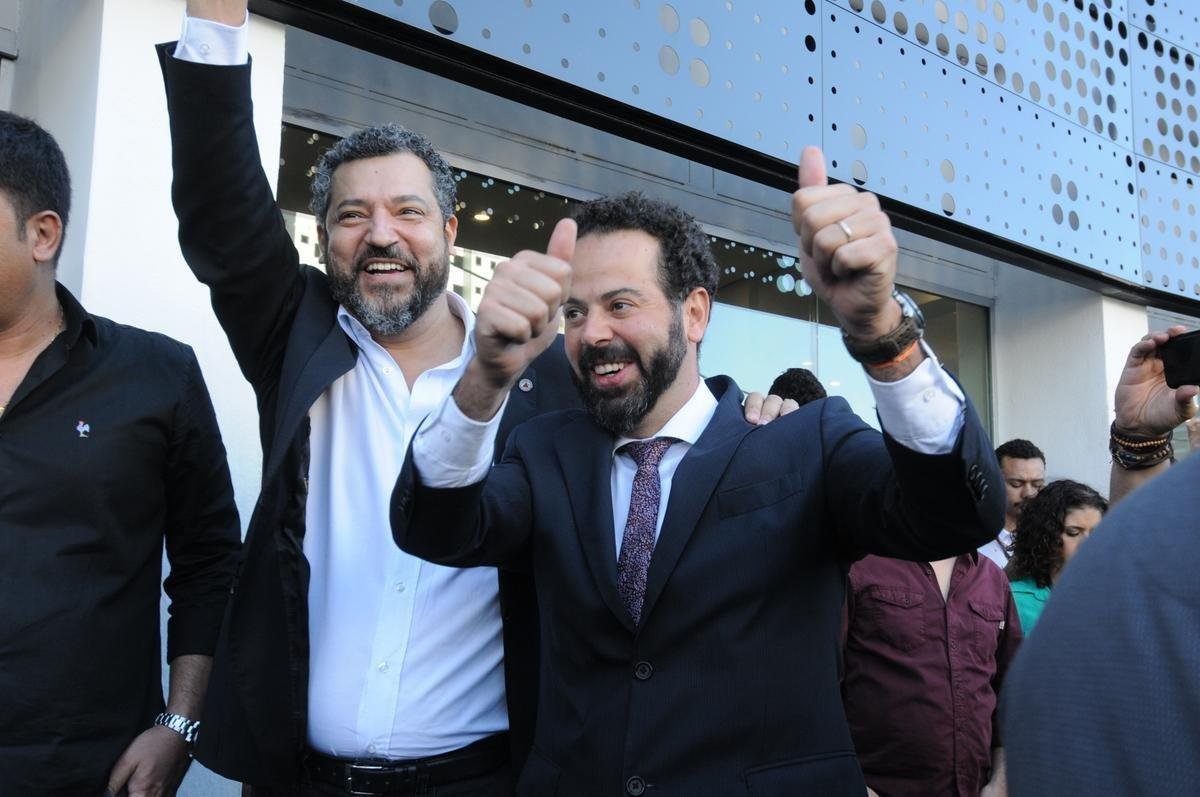 Com festa dos torcedores, Conselho Deliberativo do Atltico aprovou construo do estdio