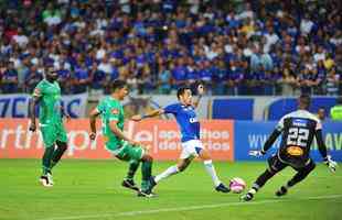 Rafinha entrou na etapa final, 'voou em campo' e marcou os dois gols que fecharam a vitria