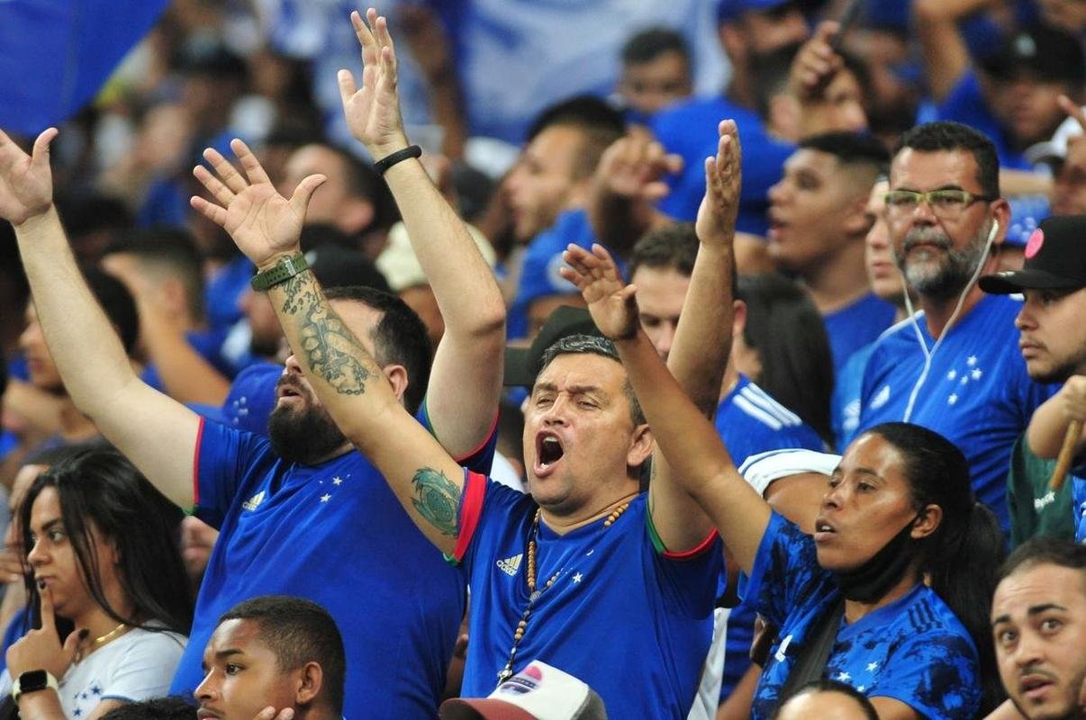 Fotos da partida entre Cruzeiro e Brusque, no Mineiro, em BH, pela 35 rodada da Srie B do Brasileiro