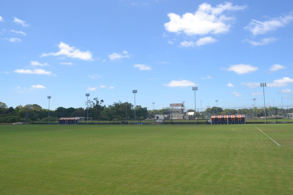 CT tem quatro minicampos e dois campos oficiais e j se trabalha na construo de mais dois campos