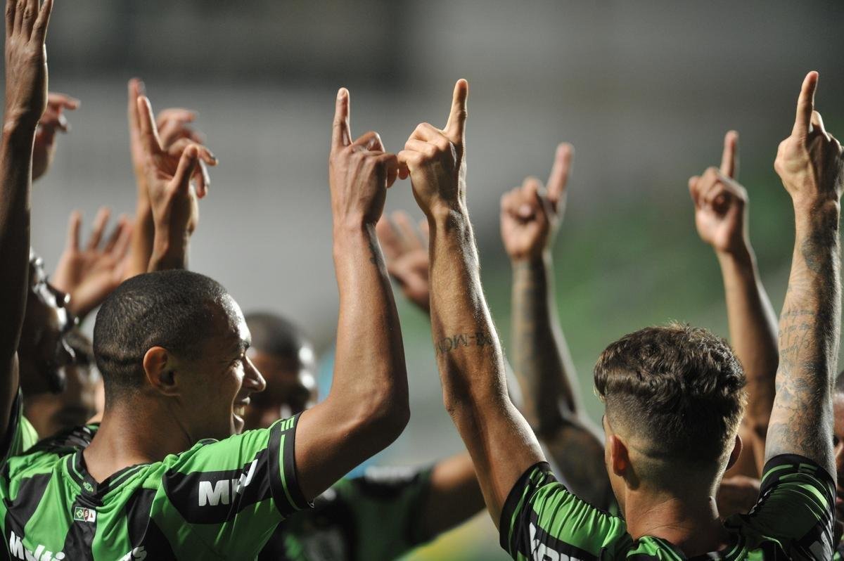 Fotos do jogo entre Amrica e Cuiab, no Independncia, pela 16 rodada da Srie B