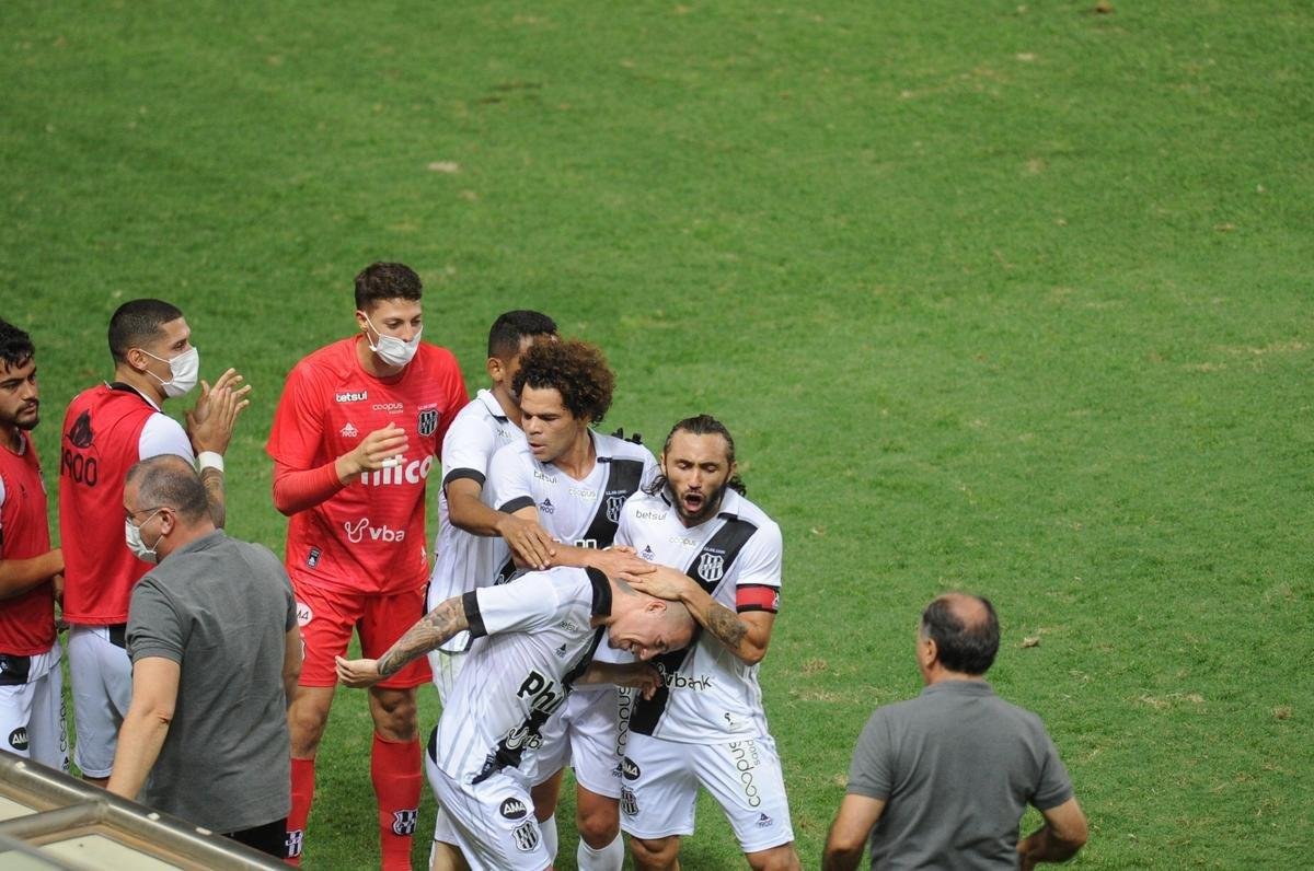 Amrica x Ponte Preta: veja fotos do jogo no Independncia