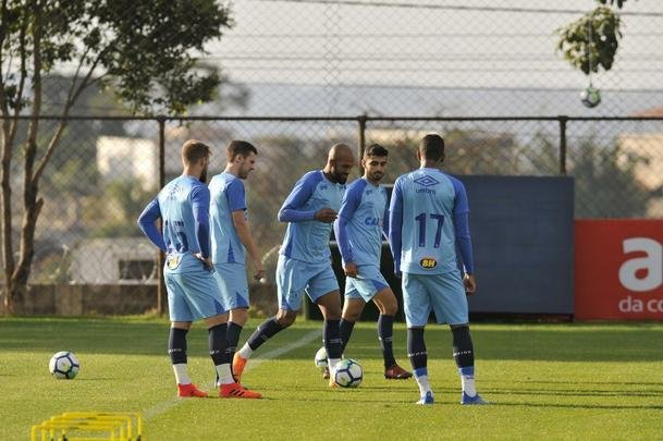 Imagens do treino do Cruzeiro desta quinta-feira, 12 de julho, na Toca da Raposa II