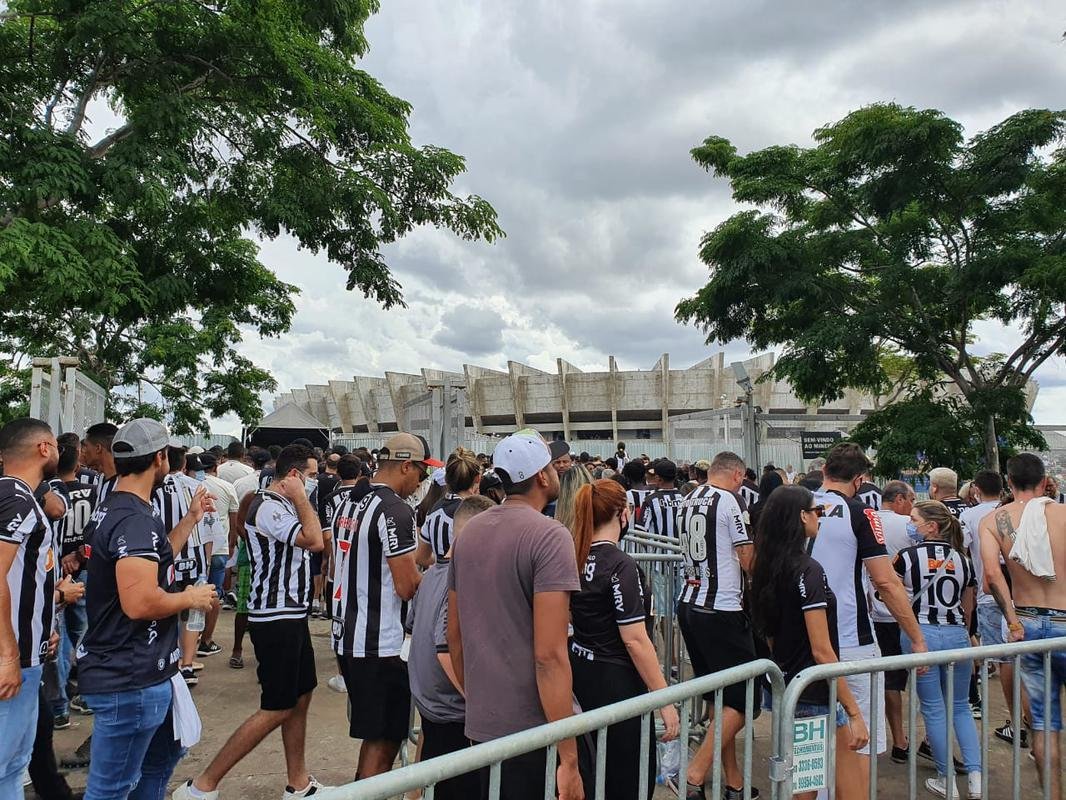 Chegada da torcida do Atltico ao Mineiro para a final da Copa do Brasil, contra o Athletico-PR