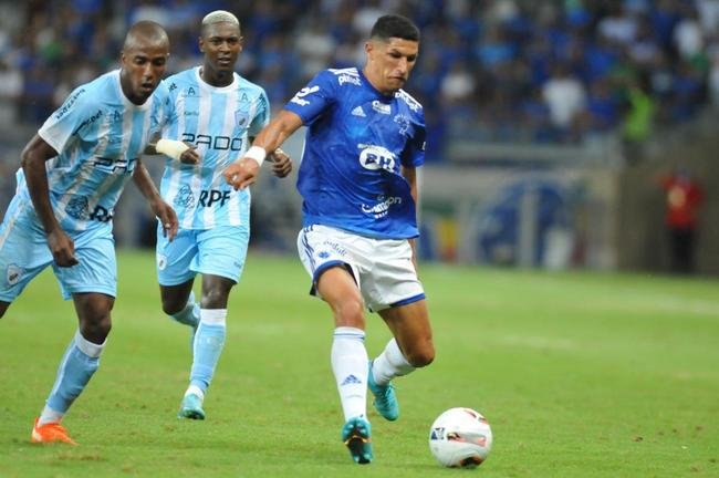 Fotos do jogo entre Cruzeiro e Londrina, no Mineiro, em Belo Horizonte, pela quarta rodada da Srie B do Brasileiro de 2022