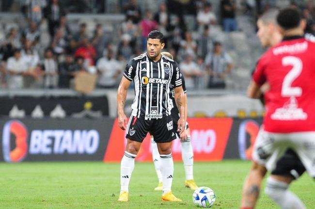 Atltico e Brasil de Pelotas-RS se enfrentaram nesta quarta-feira (12/4), no Mineiro, pela ida da terceira fase da Copa do Brasil