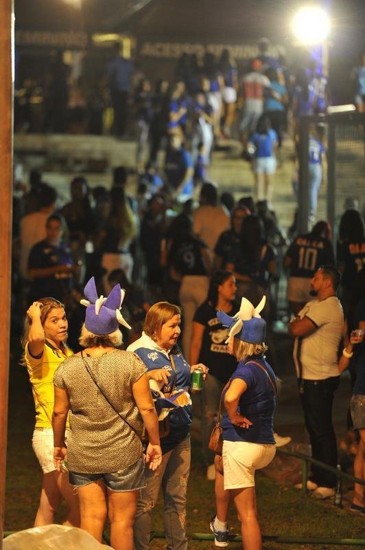 Com lanamento de uniforme e aes voltadas para o Dia Internacional da Mulher, Cruzeiro movimentou esplanada do Mineiro antes de jogo contra a URT (crdito: Juarez Rodrigues/EM D.A Press)