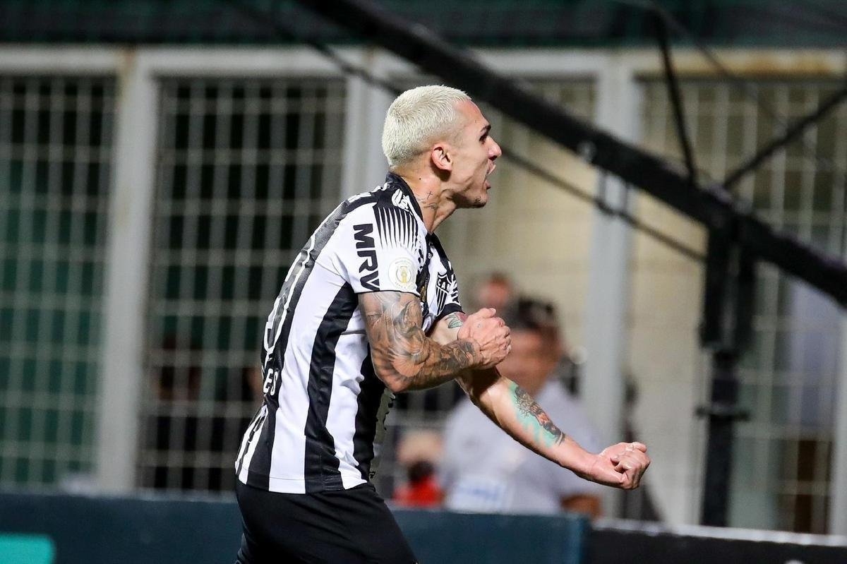 18 - Vinícius - 'Vina' agora tem 29 anos, defende o Ceará e é um dos grandes destaques do futebol brasileiro nesta temporada. Na Copa Libertadores de 2019, era reserva do Atlético. Jogou cinco partidas - só uma como titular - e anotou um gol.