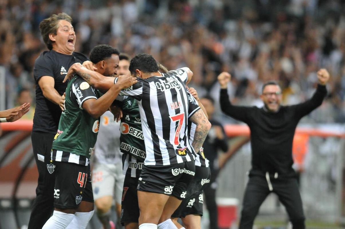 Fotos do jogo entre Atltico e Ava, pelo Campeonato Brasileiro
