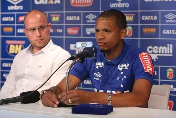 Lateral Edimar  apresentado na Toca da Raposa II