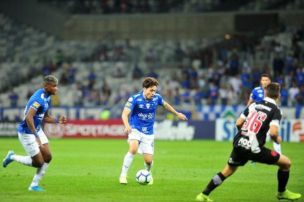 Cruzeiro e Vasco se enfrentaram no Mineiro, pela 17 rodada do Campeonato Brasileiro