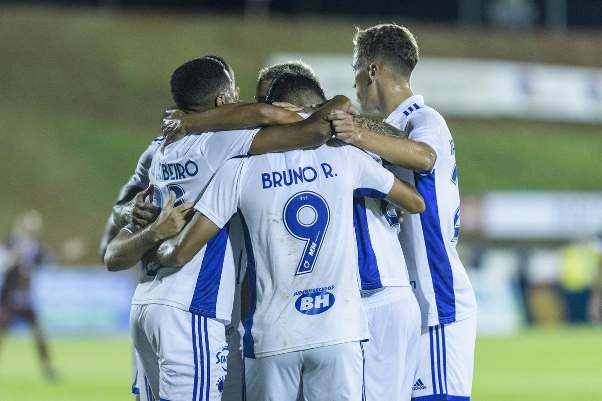 Cruzeiro venceu o Patrocinense neste sbado (21/1), na estreia do Mineiro