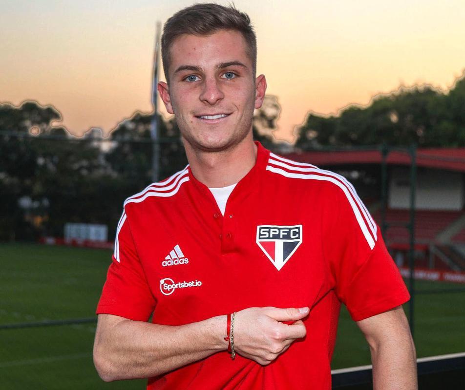 So Paulo contratou o meio-campista Giuliano Galoppo