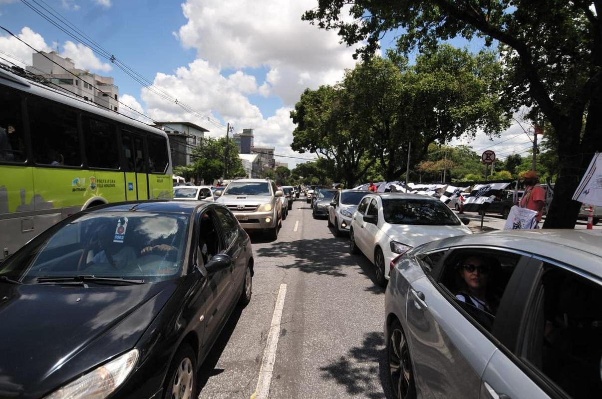 Torcida do Atltico chegou animada ao Mineiro para o jogo da taa, contra o RB Bragantino. Dia de festejar com o time o ttulo do Campeonato Brasileiro de 2021
