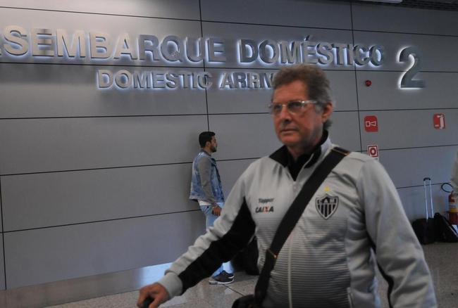 Oswaldo de Oliveira - 20 jogos, oito vitrias, nove empates e trs derrotas - 55% de aproveitamento