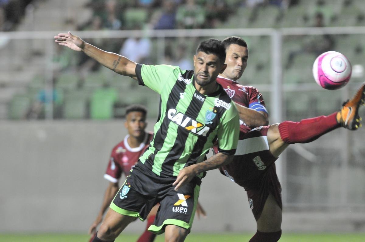 Amrica e Patrocinense se enfrentaram, no Independncia, pela primeira rodada do Campeonato Mineiro