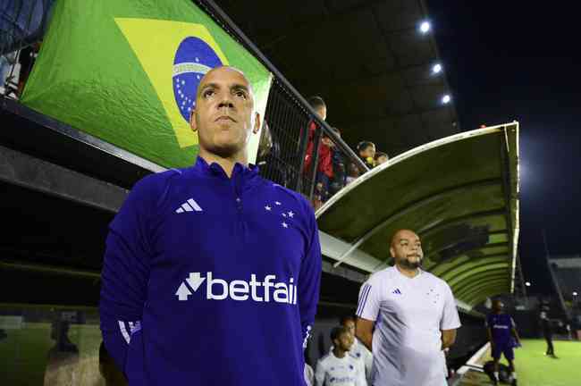 Equipe de futsal de Bragança Paulista estreia com vitória no