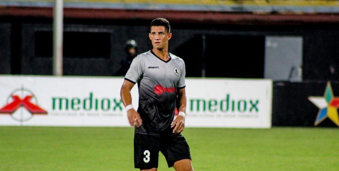 6 - Cleiderman Yonathan Osorio Paredes: o zagueiro de 22 anos foi formado na base do Zamora e tem tido oportunidades do Campeonato Venezuelano.