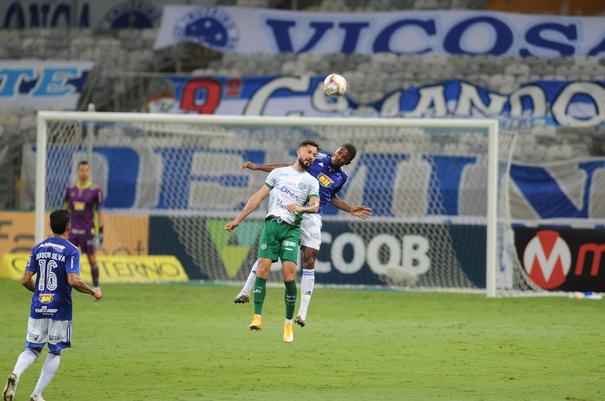 Pablo recolocou o Guarani em vantagem no Mineiro com arremate de cabea: 2 a 1