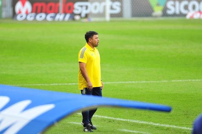 Com gols de Marcos Serrato e Renato (2), o Ava venceu o Cruzeiro por 3 a 0, neste sbado, no Mineiro, pela 12 rodada da Srie B